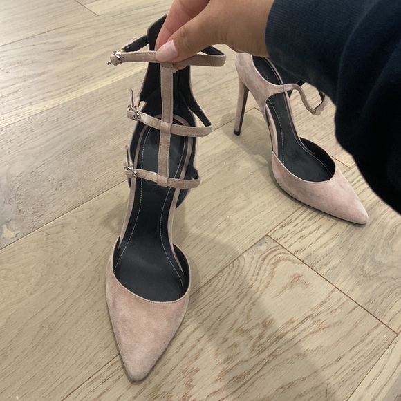 Kendall and Kylie brand blush pink heel - Picture 2 of 4